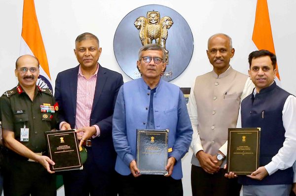 Ministry of Defence inks Rs. 586 crore contract to procure Auxiliary Power Units for T-72 & T-90 Tanks