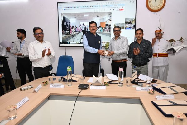 PVUNL organises First Ash User Meet for Local Users and Micro & Small Enterprises at Patratu